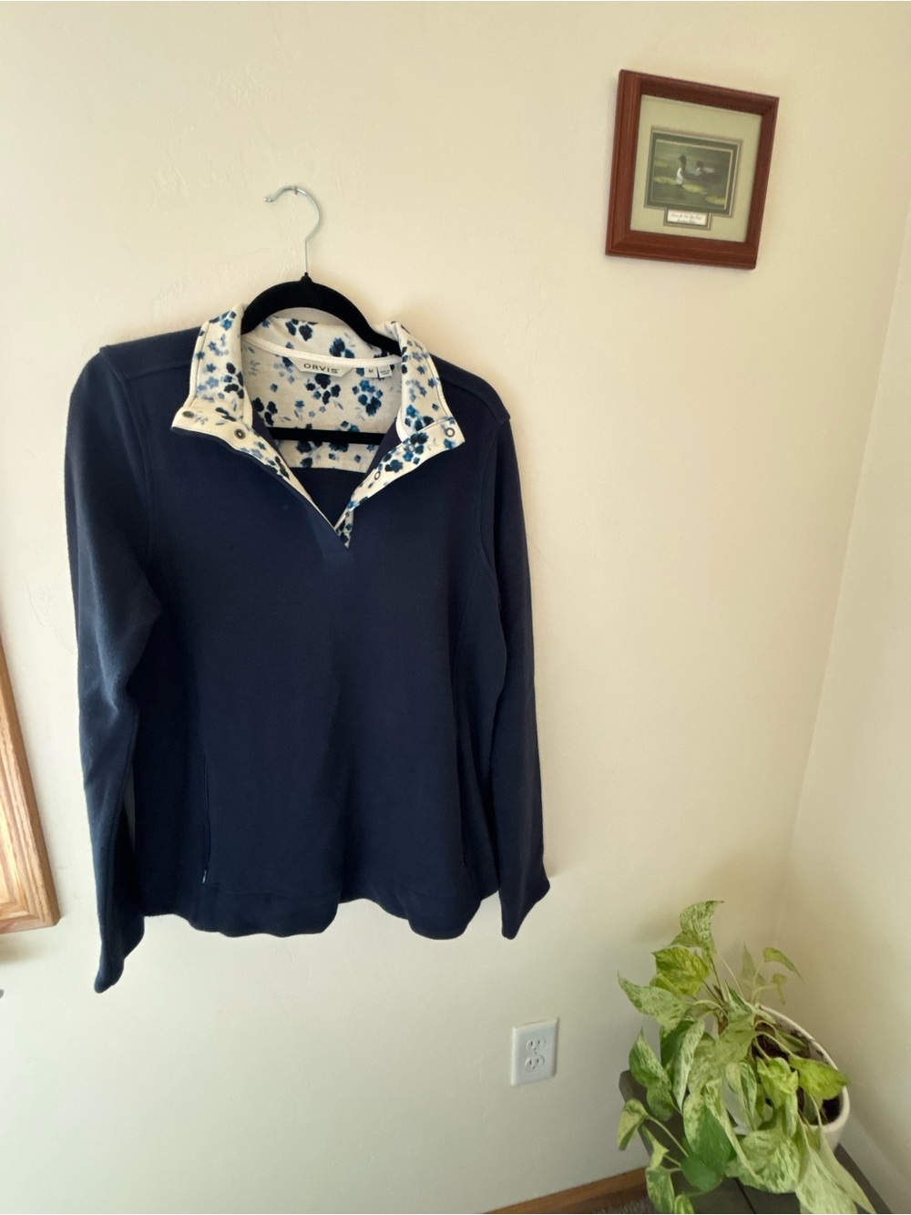 ORVIS Navy Women's Knit Pullover Sweater with Floral Trim - Picture 2 of 3